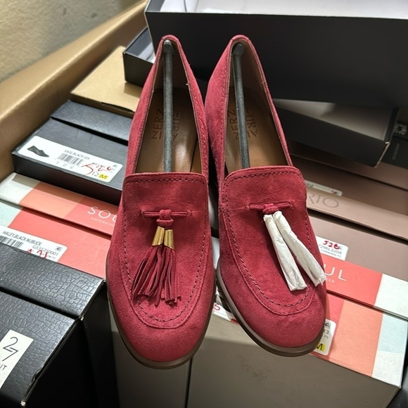 NATURALIZER Trixie Loafers - Picture 4 of 6